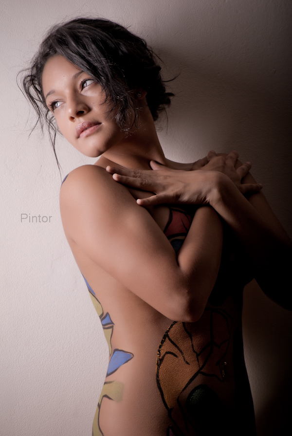 Female model photo shoot of jennifer charlien, body painted by Pintor