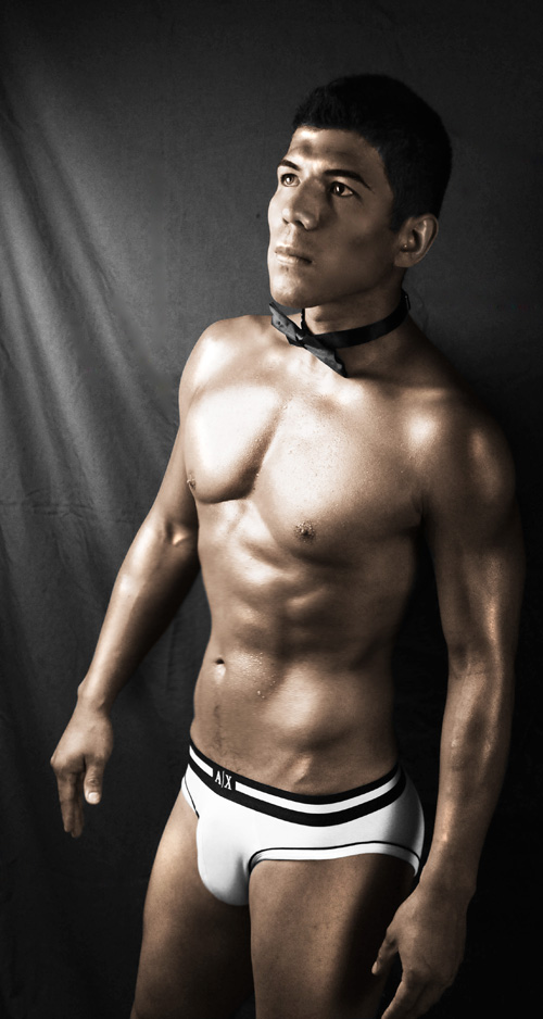Male model photo shoot of Felix Arturo