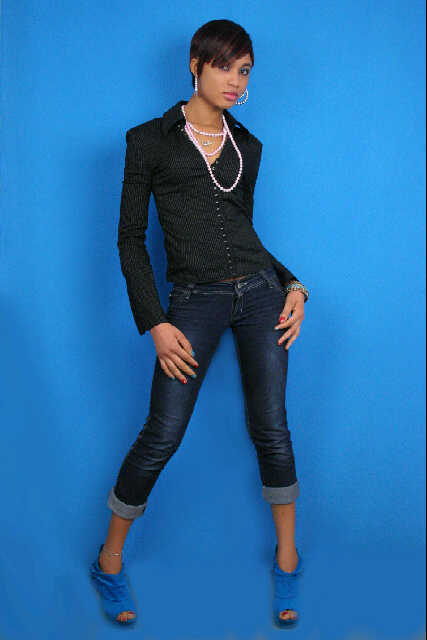 Female model photo shoot of Daniel Ngozi