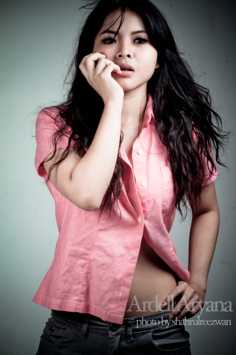 Female model photo shoot of Ardell Arya by shahrul reezwan