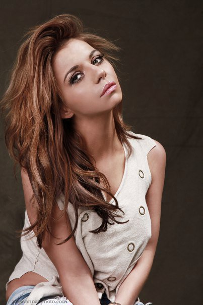Female model photo shoot of Sophia Lorenzo 