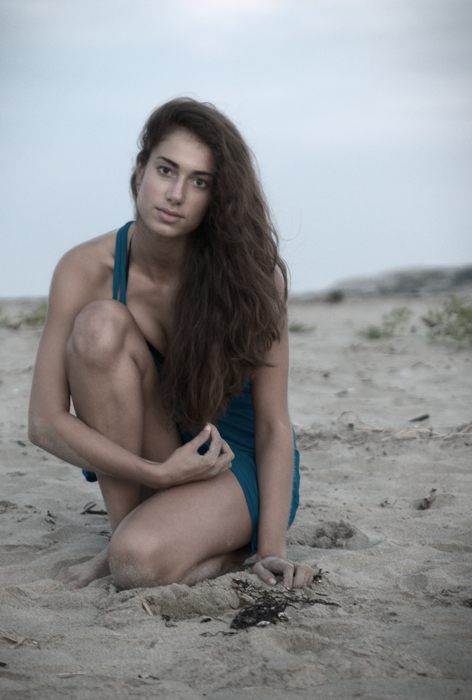 Female model photo shoot of Em Ranucci by kittyhawk studio