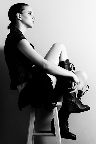 Female model photo shoot of Elizabeth Lynn Carr by Caleb Wynn