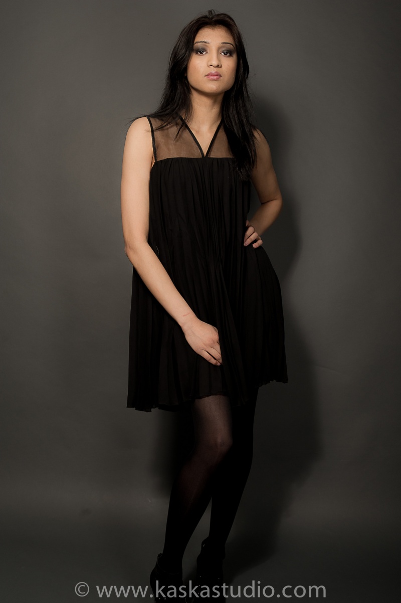 Female model photo shoot of Tia01