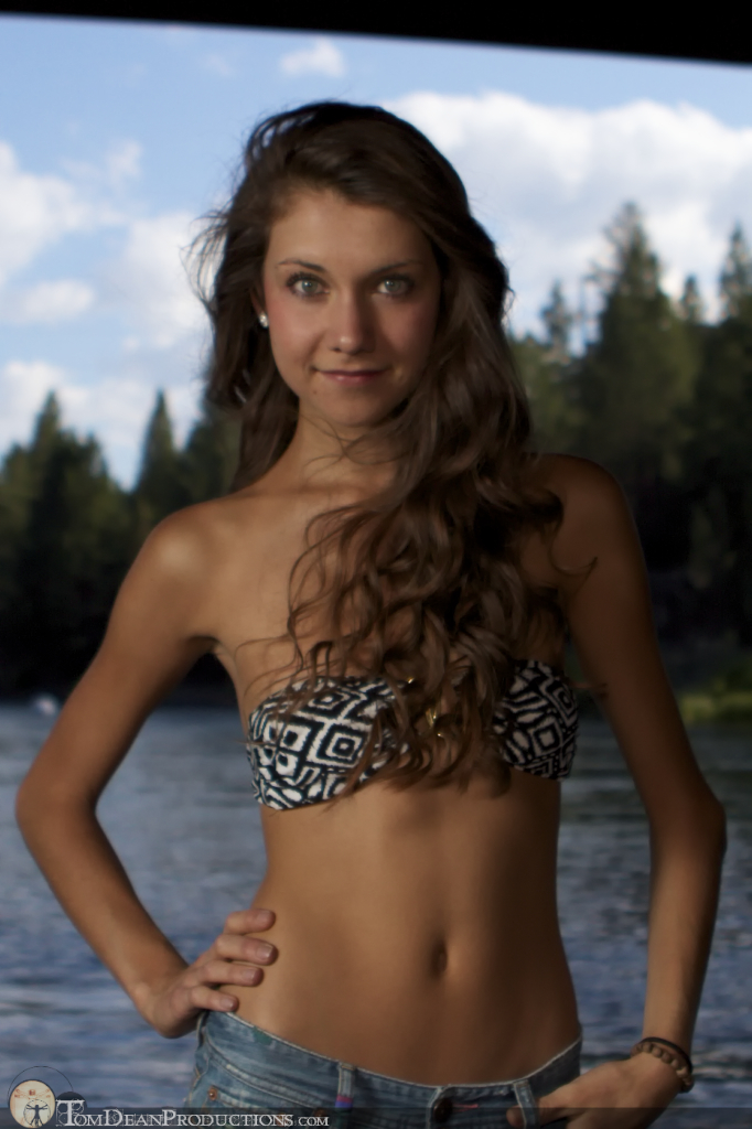 Female model photo shoot of KarinaVargas