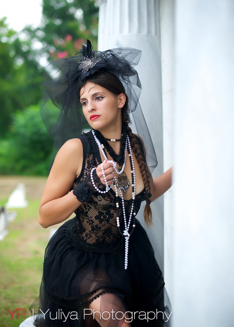 Female model photo shoot of Yuliya Photography and Amber Inglis in Fayetteville, NC