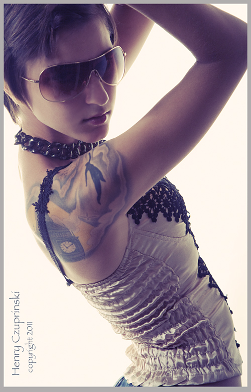 Female model photo shoot of Hiatus by Henri3