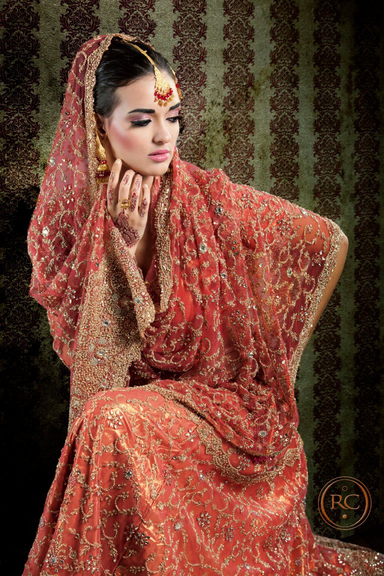 Female model photo shoot of Shamyla Satti