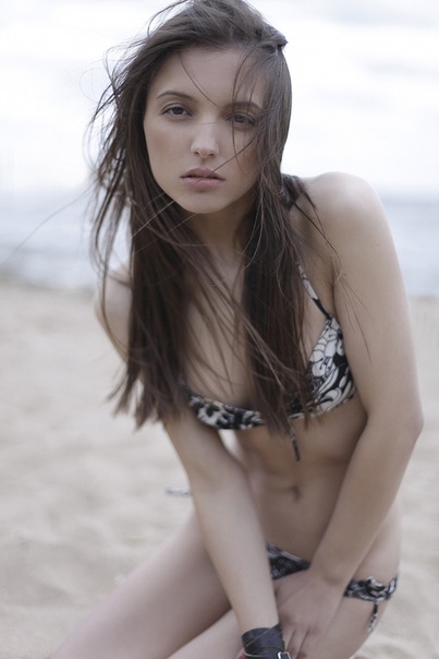 Female model photo shoot of Katarzyna_Levshova