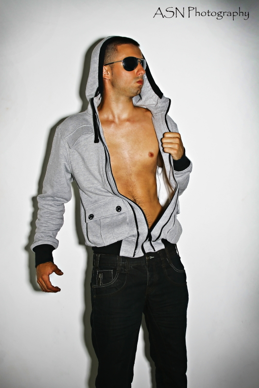 Male model photo shoot of Matteo Bordacs