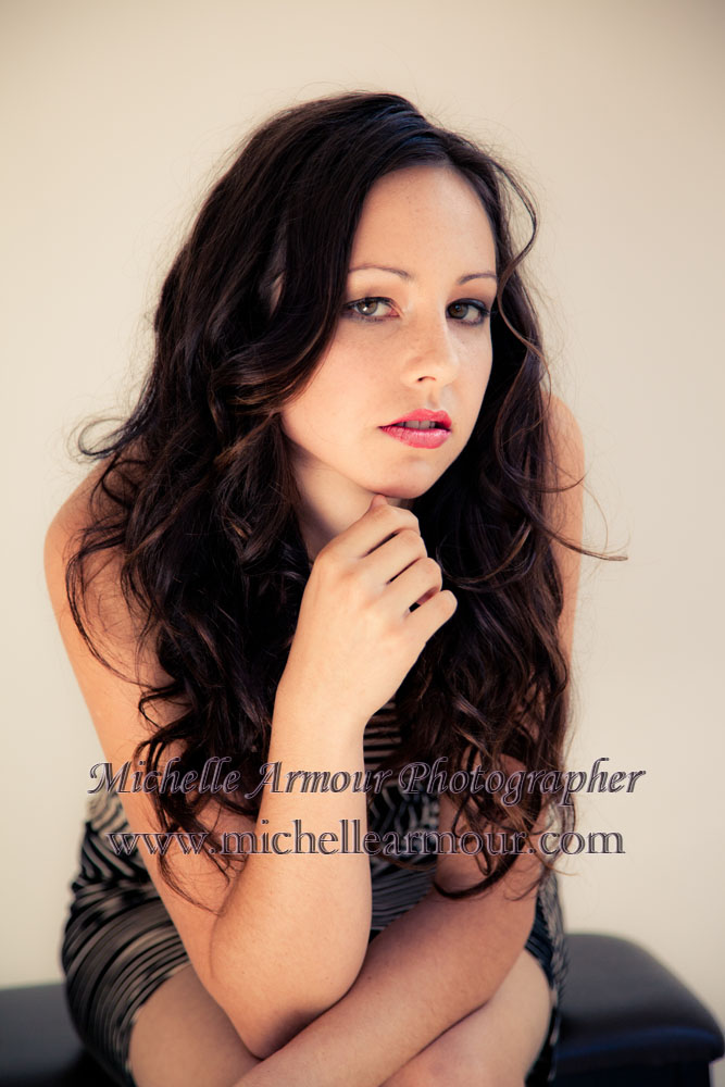 Female model photo shoot of Raquel_xo in Kanoona