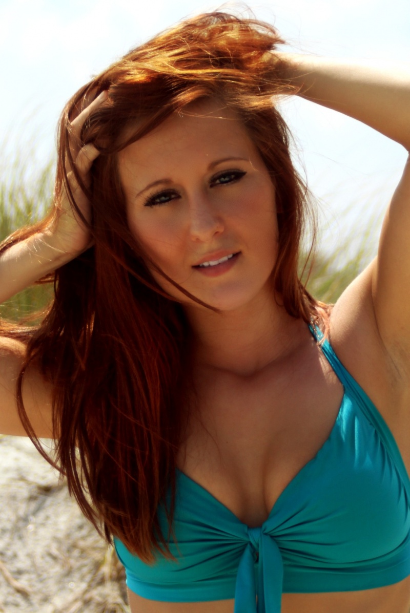 Female model photo shoot of Saundra Smith in Myrtle Beach