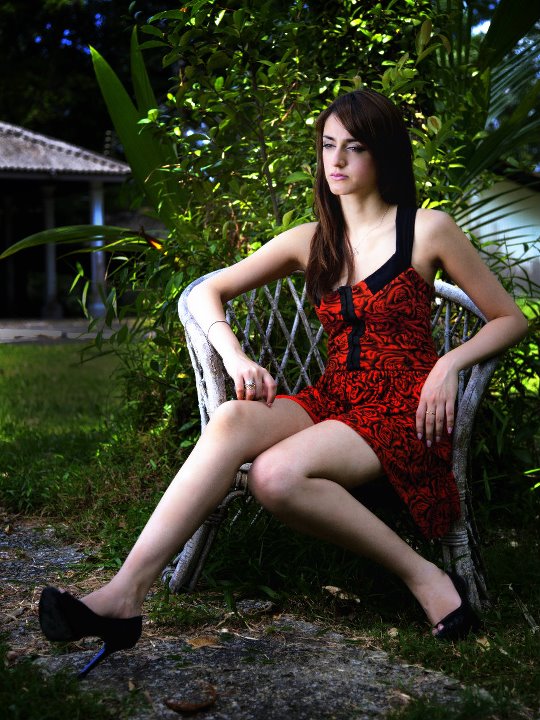 Female model photo shoot of Arveen 