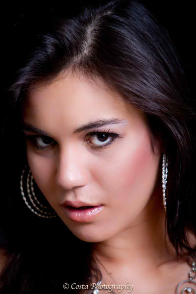 Female model photo shoot of Rafaellaonline