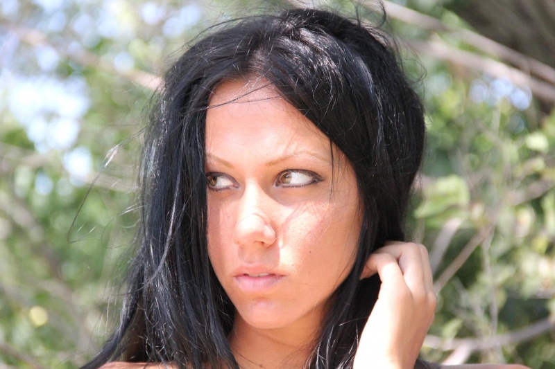 Female model photo shoot of Tavia7