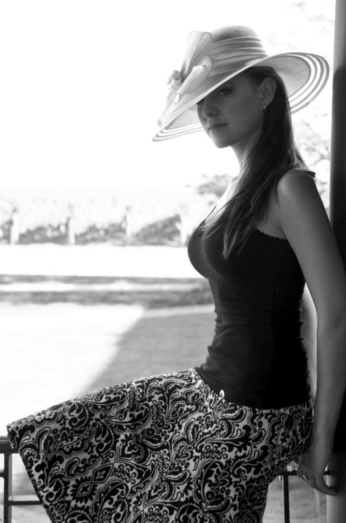 Female model photo shoot of Elle Cannon in Niagara, ON