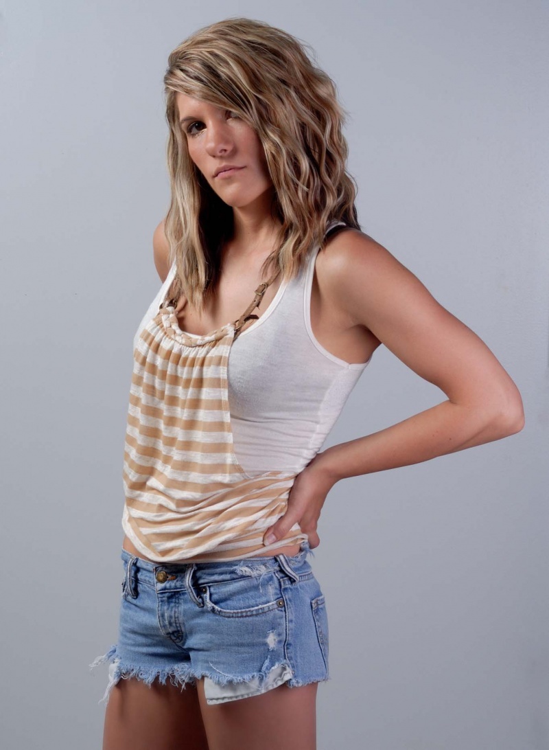 Female model photo shoot of Danielle Masten