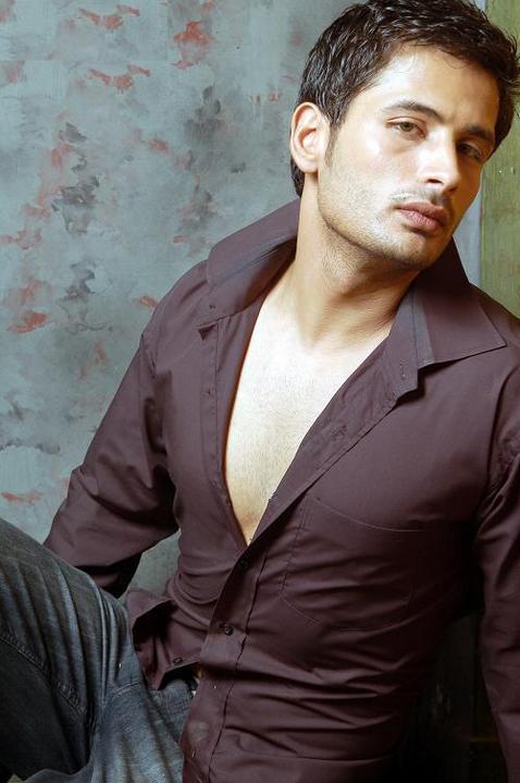 Male model photo shoot of Akhmas Ahmad
