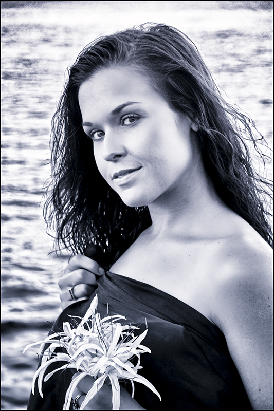 Female model photo shoot of Melissa M Flower in Northshore