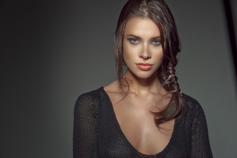 Female model photo shoot of ChloeCampbell