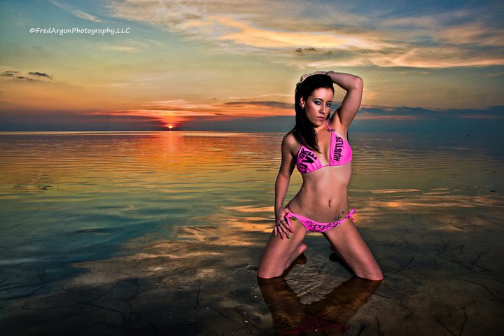 Female model photo shoot of Laura Knox in Pine Island FL.