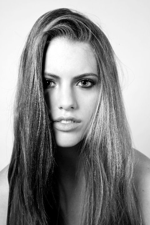 Female model photo shoot of Shannon Marie McNulty