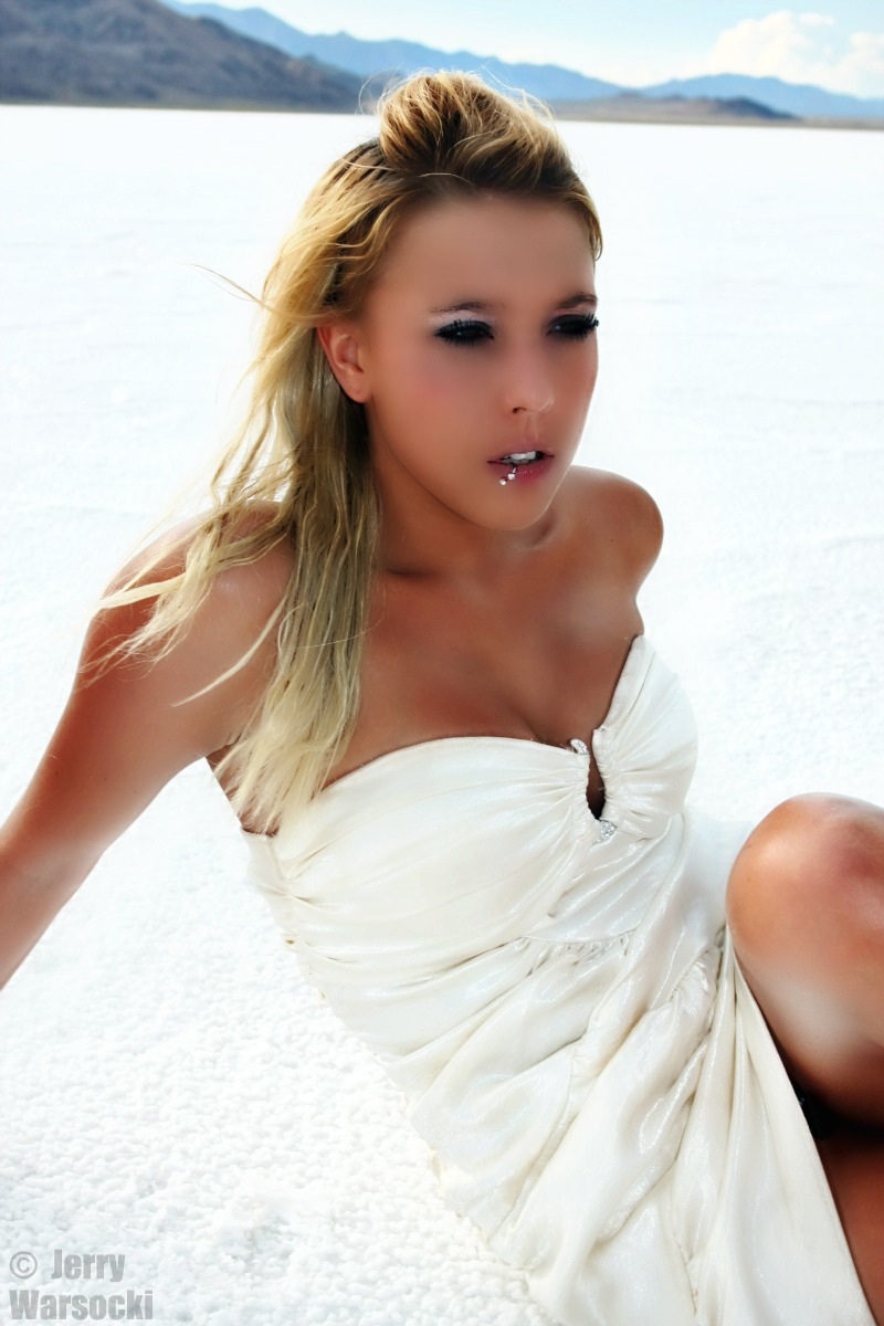 Female model photo shoot of -Tiffany Nichole-