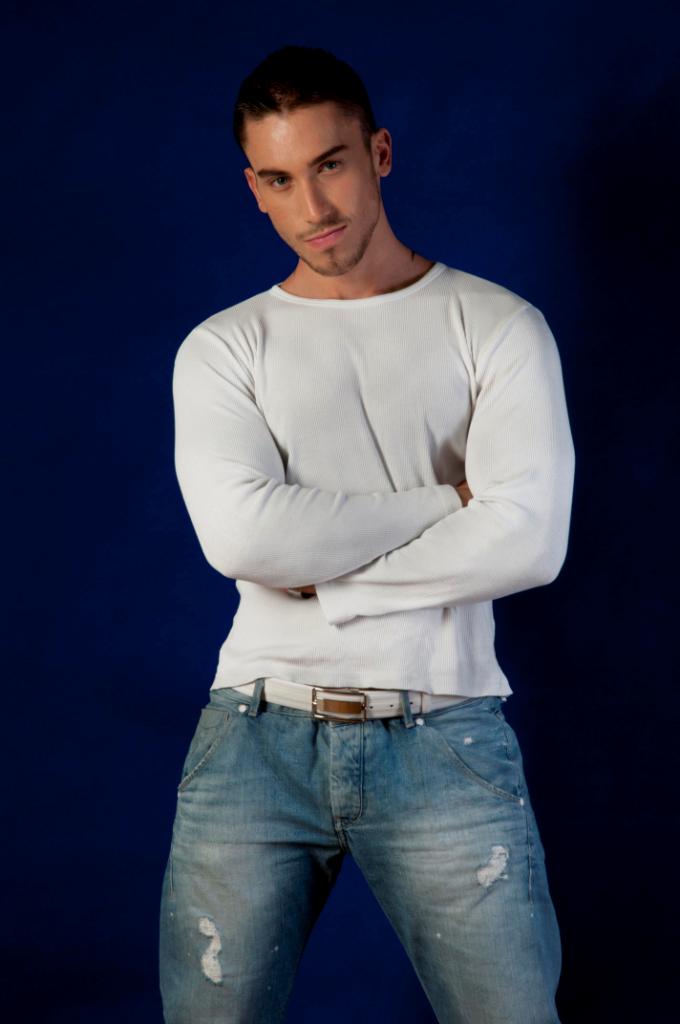 Male model photo shoot of Peter Dichkov