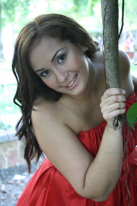 Female model photo shoot of Jomaris DeJesus in San Juan, PR