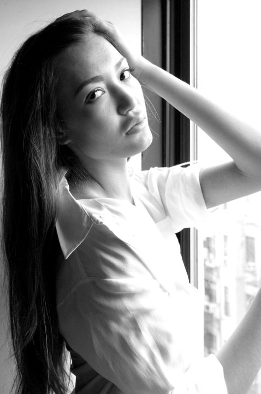 Female model photo shoot of Marina777