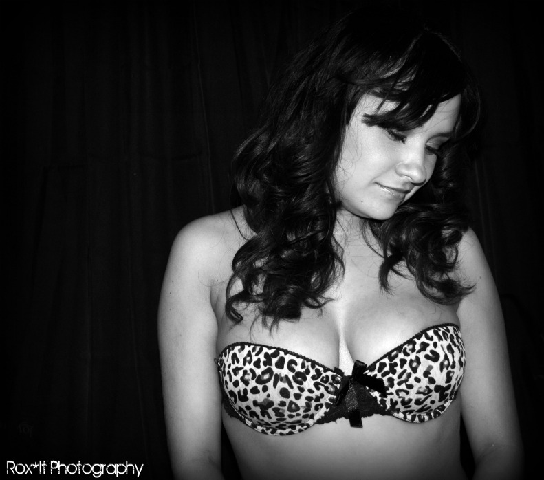 Female model photo shoot of Rox It Photography in Austin, Texas