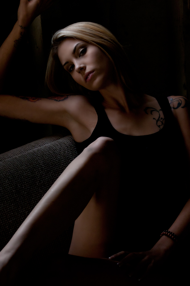 Female model photo shoot of Kristy Blue by Raw Shotz