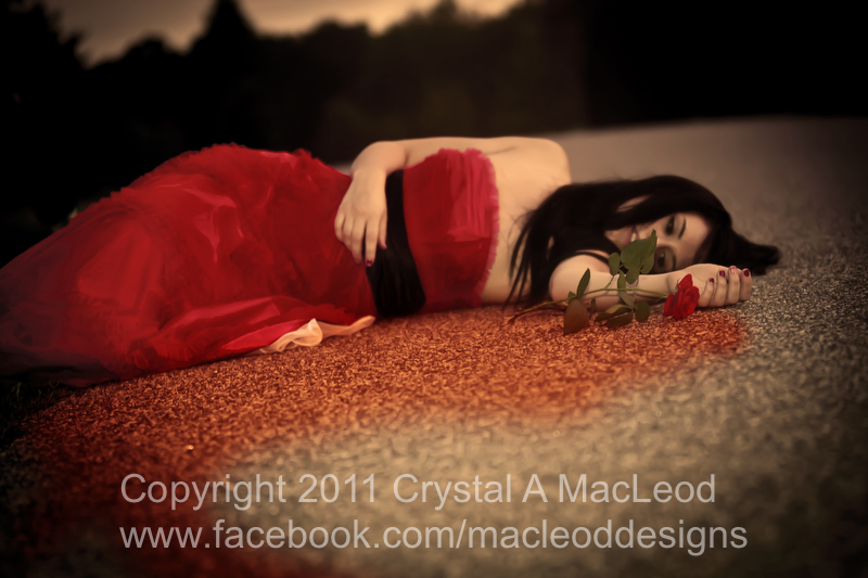 Female model photo shoot of 2tone model by MacLeod Designs