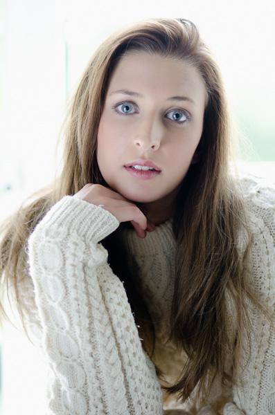 Female model photo shoot of Laura Derbyshire