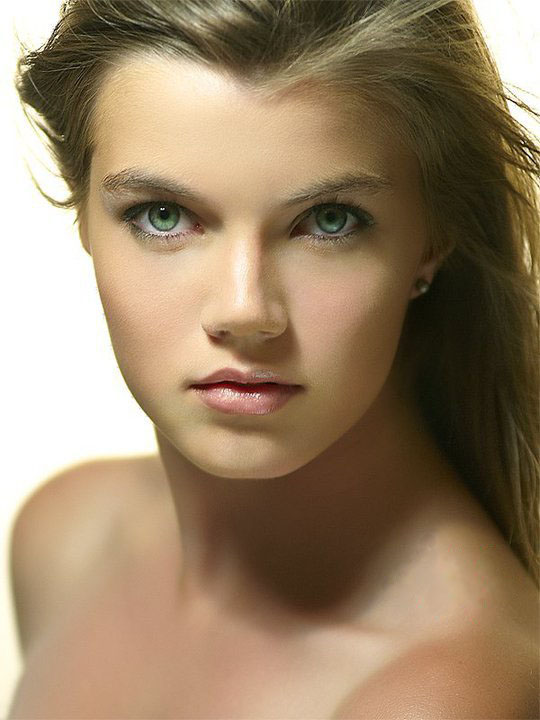 Female model photo shoot of Jessica Maciel
