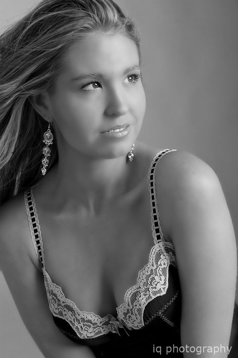 Female model photo shoot of Kathryn Evans