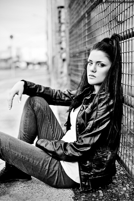 Female model photo shoot of Renataa