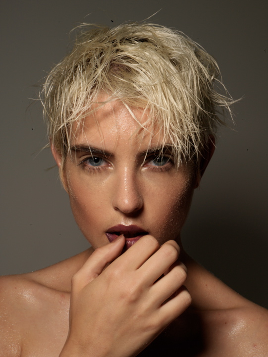 Female model photo shoot of Samantha Mercer Makeup