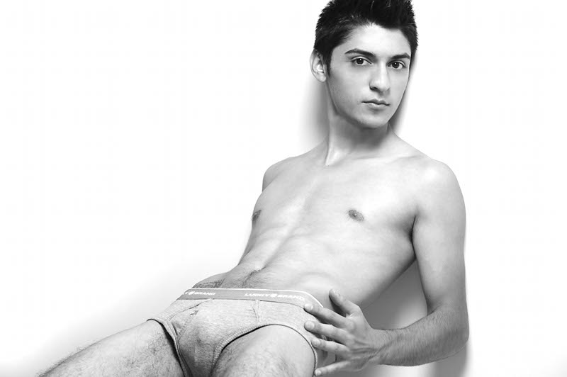 Male model photo shoot of Fernando M in Los Angeles