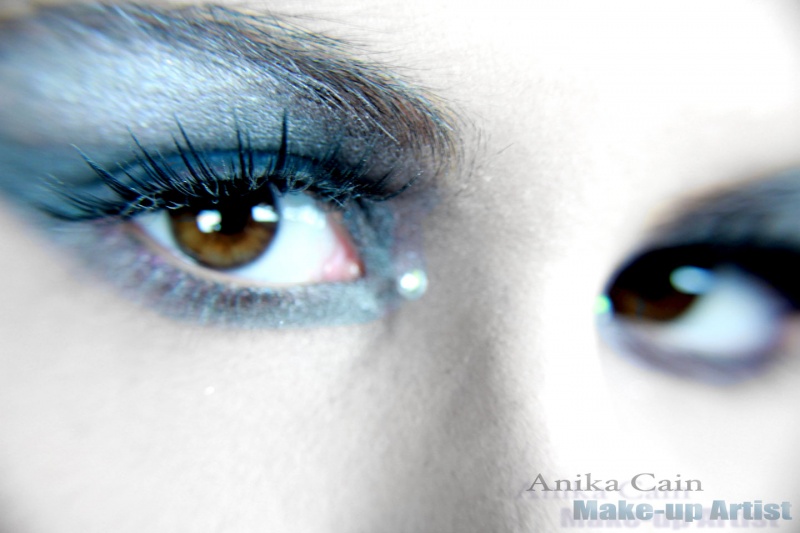 Female model photo shoot of Anika Cain