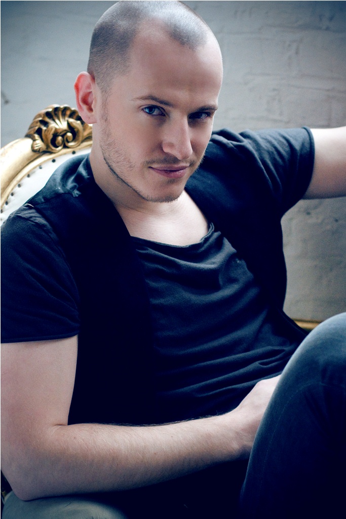 Male model photo shoot of Aaron Sokell in London