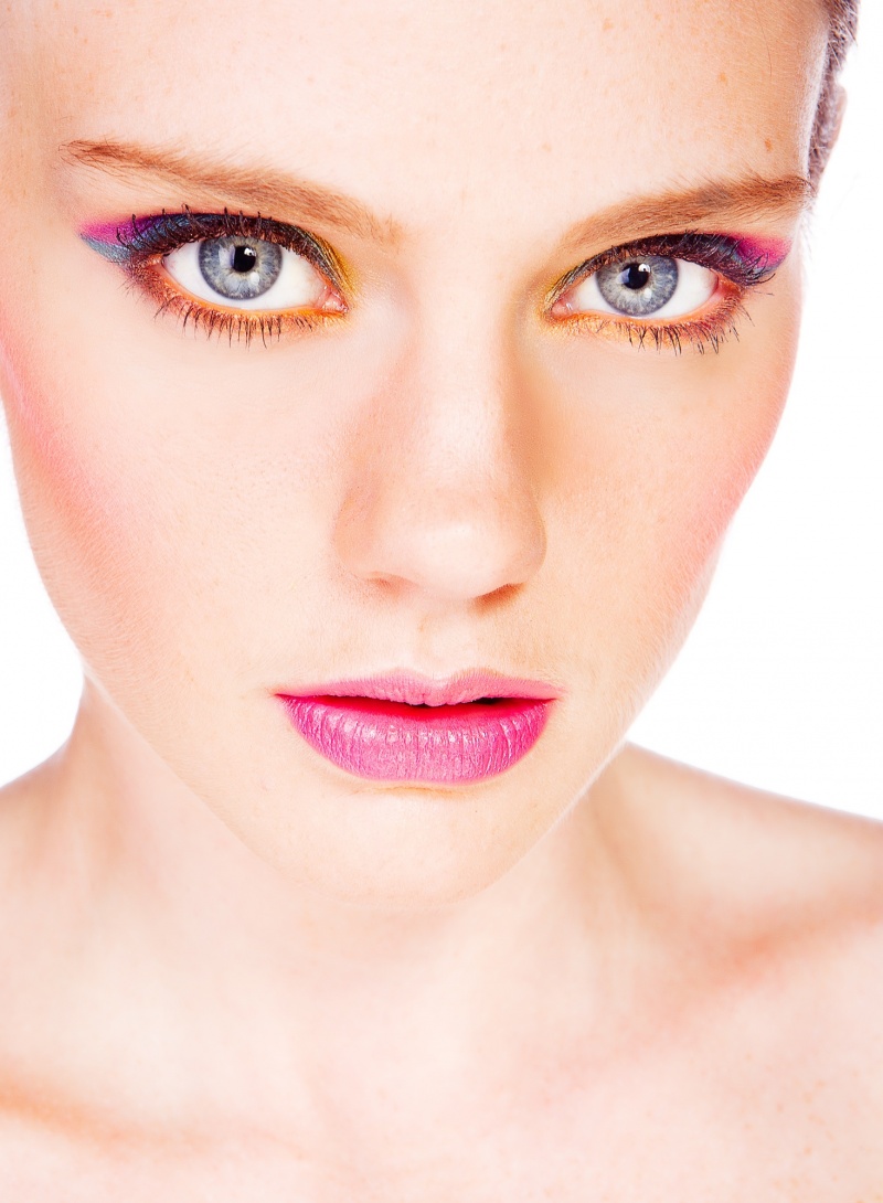 Female model photo shoot of Particulart Makeup in Brisbane