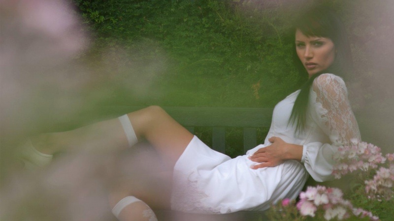 Female model photo shoot of vaida cerniene