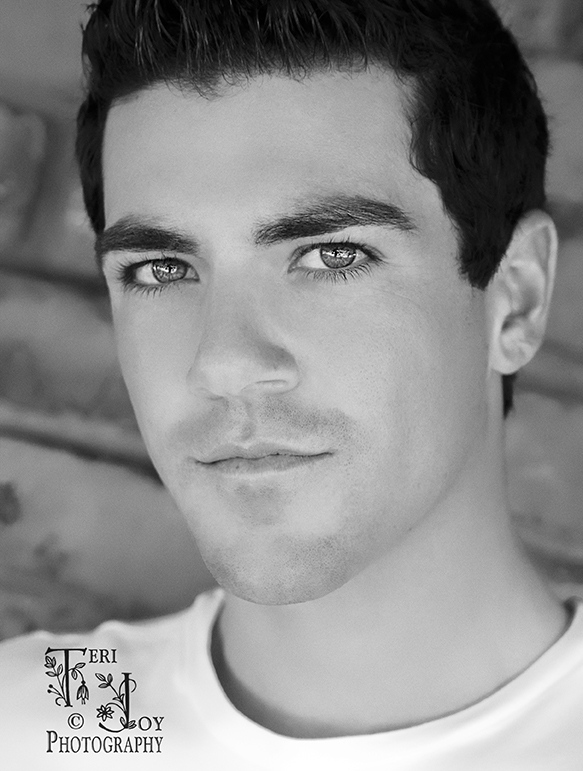 Male model photo shoot of Marco Gomez