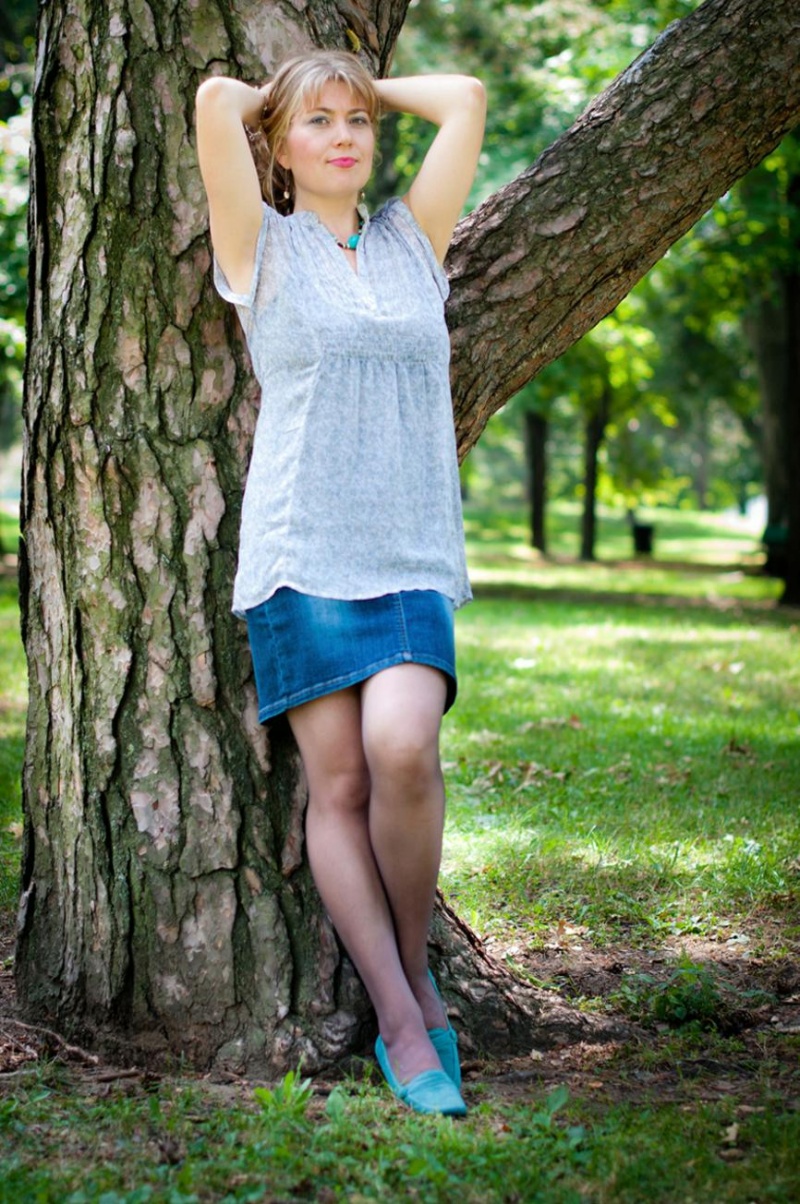 Female model photo shoot of Dana Suzanne by Bardia Photography in High Park