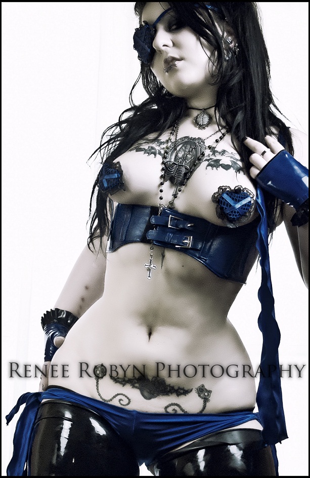 Female model photo shoot of Hypoxia Creations and Hex Hypoxia by Renee Robyn Photography in tx