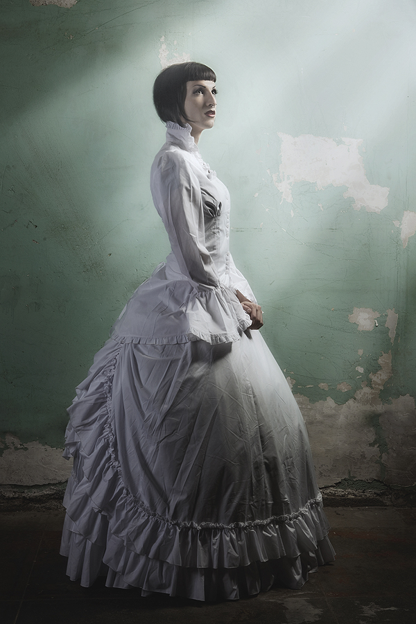 Female model photo shoot of Viona Von Noir by Oblique Foto in Vancouver WA