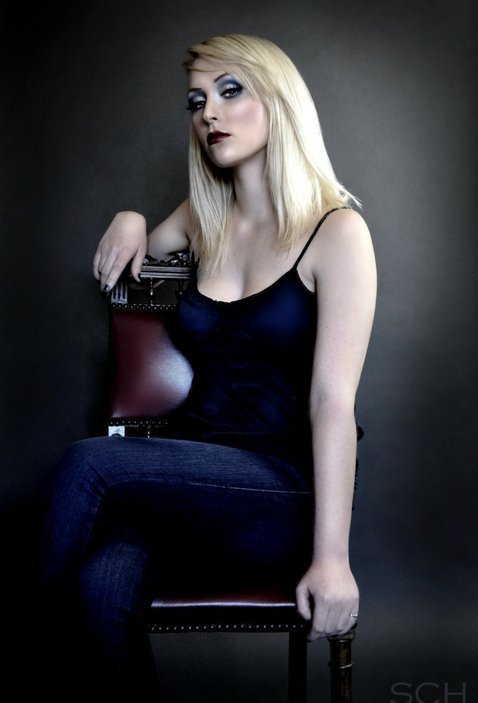 Female model photo shoot of Katie Manley