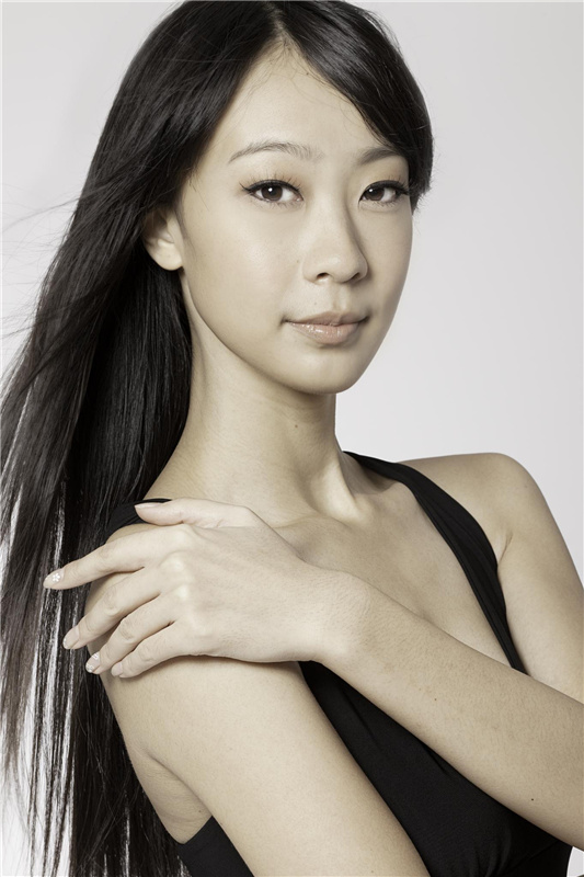 Female model photo shoot of Daisy Liu