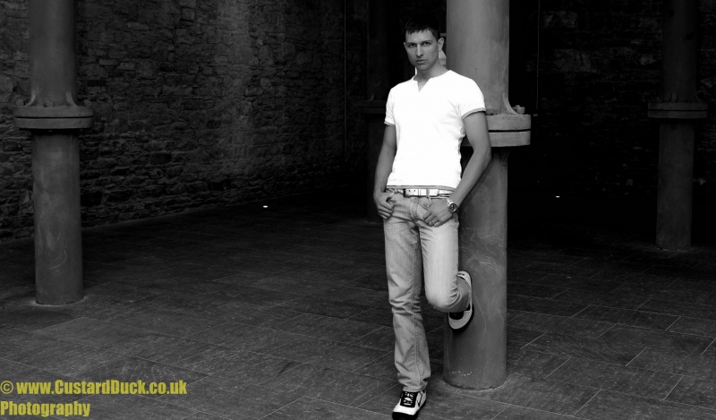 Male model photo shoot of Igor Sharp